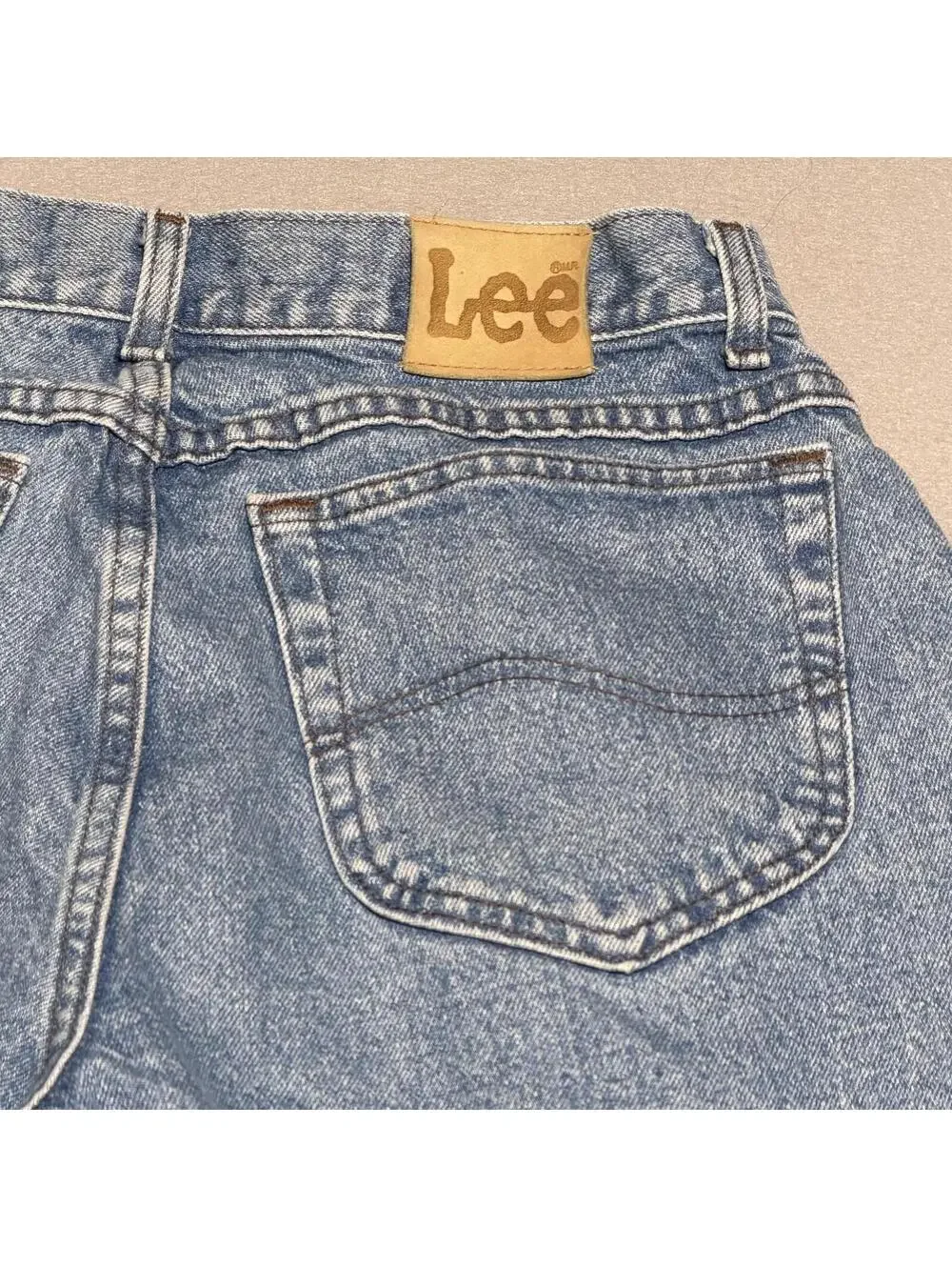 Vintage 90s Lee Light Wash Denim Jeans Size 33x32